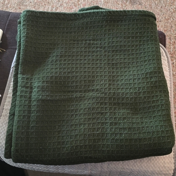 Arhaus Throw - Picture 1 of 2